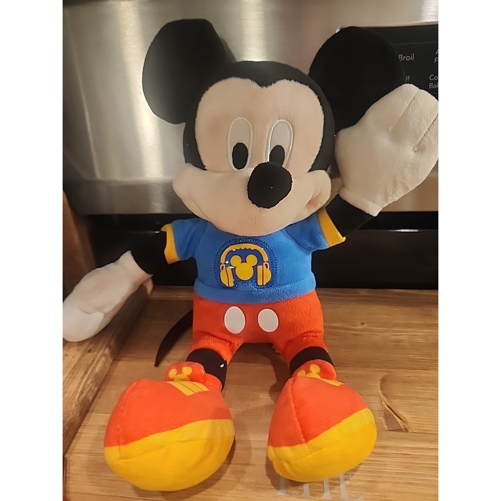 Disney Junior Mickey Mouse Singing Fun Hot Dog Song WORKS!